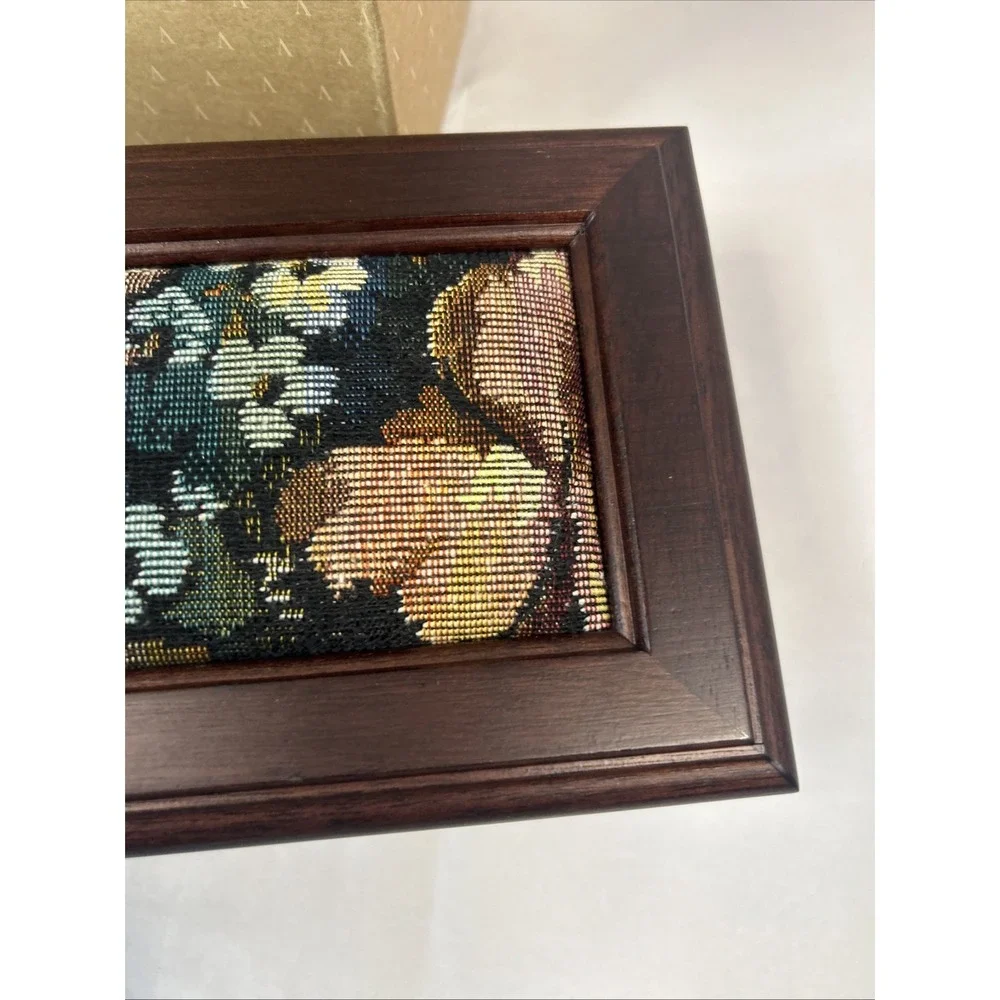 VTG Floral Tapestry Jewelry Box Wood W/ Mirror Lift Out‎ Tray Velvet Inside Read